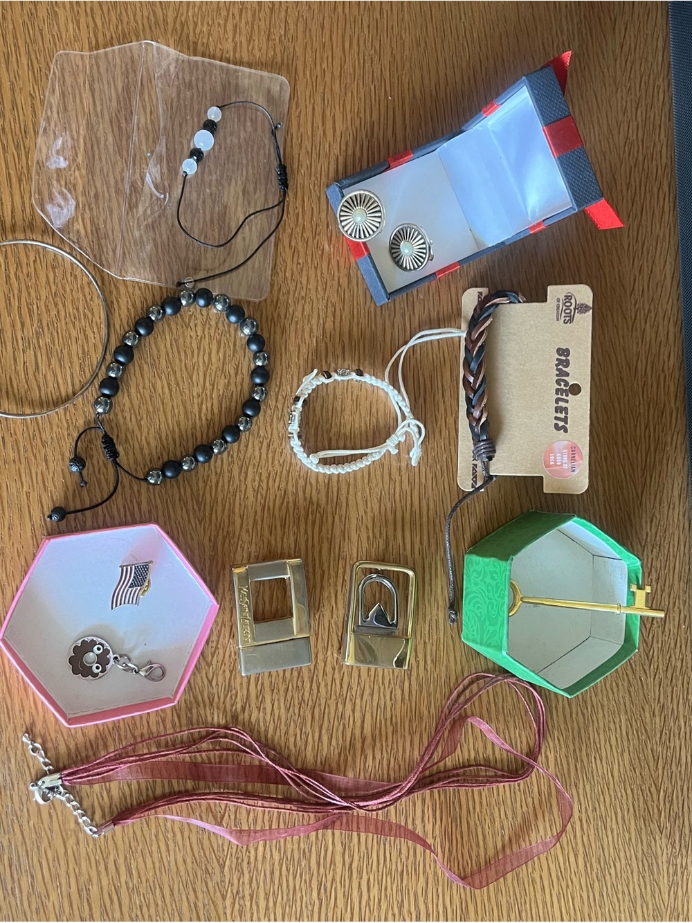 12  pieces of Mixed Jewelry Lot